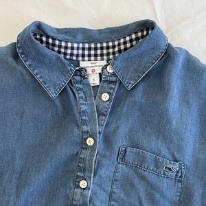 Vineyard Vines / Target collab -women’s chambray shirt